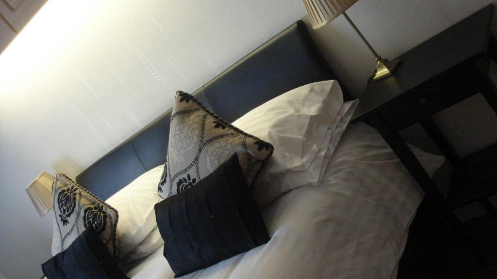 Deanwater Hotel Wilmslow Zewnętrze zdjęcie